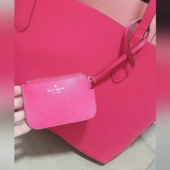 SALE ~ Kate Spade New York Reversible Leather Tote Fuchsia, Brand New - Picture 5 of 8